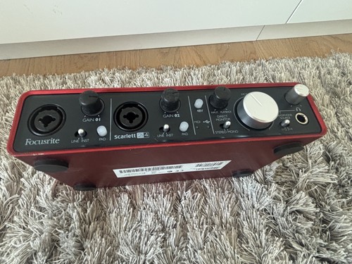 Focusrite scarlet 2i4 audio - -,