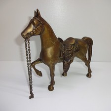 Skulptur Figur Pferd aus