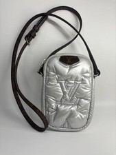 Louis Vuitton M81716 Silber