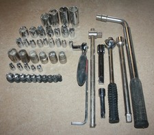 Steckschlüsselsatz Steckschlüssel 52 Nüsse und diverse Ratschen