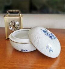 MEISSEN Deckeldose blau floral mit Gold