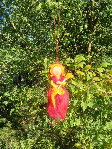 Waldorf elfe feuerfee aus - elfe,,