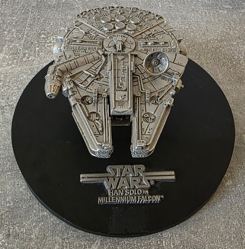 Star wars millennium falcon - star,