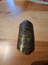 altes Steuerkopfschild