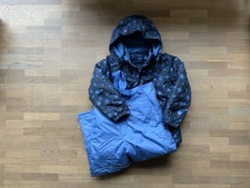 Kombi Skijacke und Skihose, dunkel-/hellblau mit Sternen, Gr. 122/128, wie neu