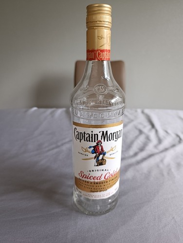 Leere captain morgan - leere, flasche