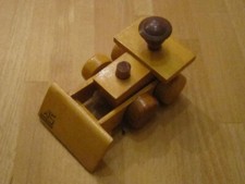 DDR Modellauto Planierraupe Artex Saigon 13cm lang, gebraucht