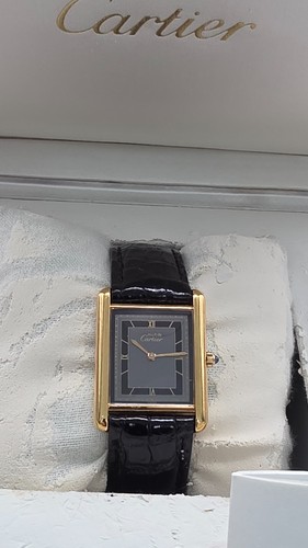 Must cartier tank 18kt gold - cartier,