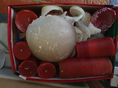 Karton voll kerzen wachs - voll,