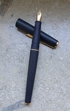 Rotring Renaissance Kolbenfüller mit Gold? M Feder  im guten Zustand