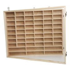 Wandmontierte Vitrine für