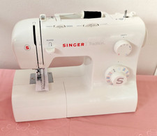 SINGER Nähmaschine 
