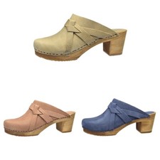 Sanita Wood Manuella Square