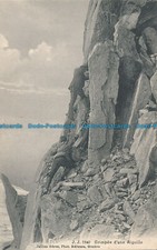 R014814 Grimpee d Une