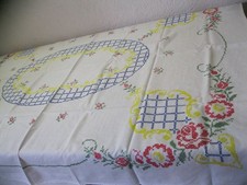 Alte Tischdecke mit bunter Kreuzstichstickerei Handarbeit 115 x 144 cm