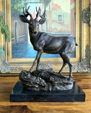 Bronzefigur Hirsch mit Geweih