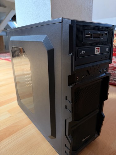Desktop tower schwarz - schwarz, mit