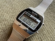 Vintage ZentRa LCD Quartz Armbanduhr Stahl Alarm Calendar - 34 mm ca. 1980 mint