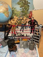 WWE Smackdown Raw Ring + 8 Figuren + Zubehör