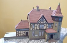 Modellbahn H0 Bahnhof mit Fachwerk