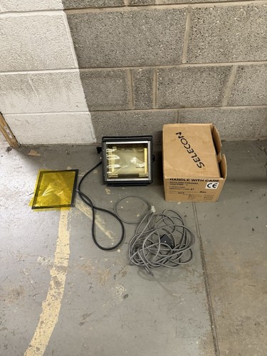 Selecon acclaim fresnel - selecon,