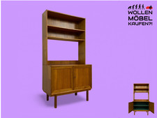 WMK Stilvoller skandinavischer 70er Jahre Bücherschrank aus vollem Holz in Teak,