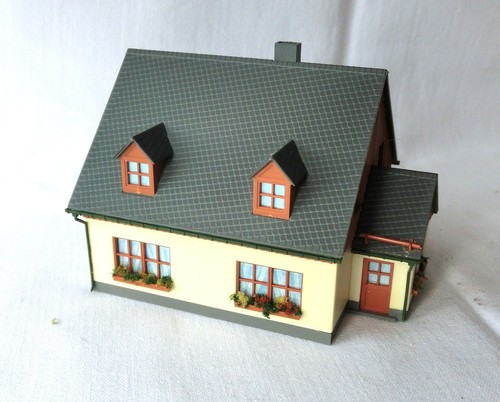 Wohnhaus aus rückbau - wohnhaus,