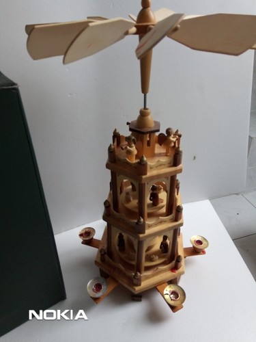 Weihnachtspyramide-Pyramide-En