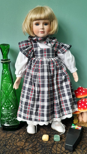 Spukpuppe colette positives - spukpuppe,
