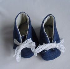 Puppenkleidung blaue Schuhe 8 cm lang 5 cm breit Babyschuhe aus Stoff,