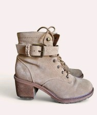 New Zodiac Lace-up Beige Suede