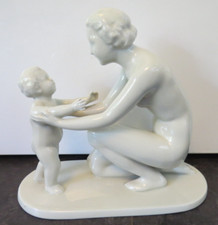 23764/ Neu Tettau Neutettau  Porzellanfigur 5352  Frau Mutter mit Kind