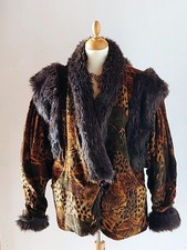 Ausgefallene  Jacke mit