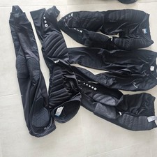 4 Torwarthose Jako Gr. 152 + 2 Torwarthandschuhe Größe 7