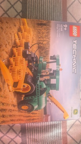 Lego technic john - john, deere