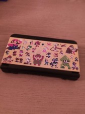 Nintendo 3DS Spielkonsole - Custom Retro Pixel Shell - Mit 77 Spiele -Mega Paket