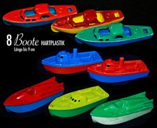 8 kleine MANURBA PLASTIK BOOTE