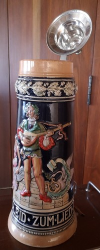 Bierkrug mit zinndeckel - l,
