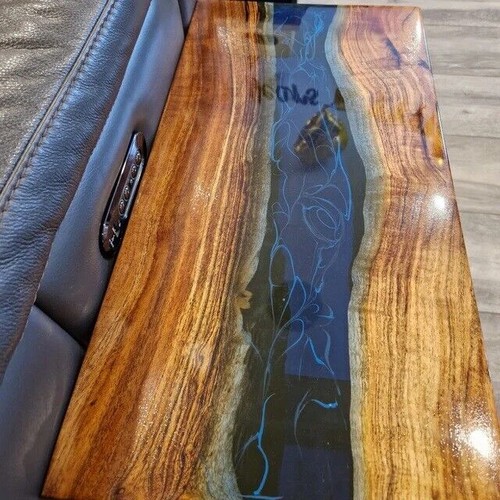 Blaues epoxidharz live edge - live,