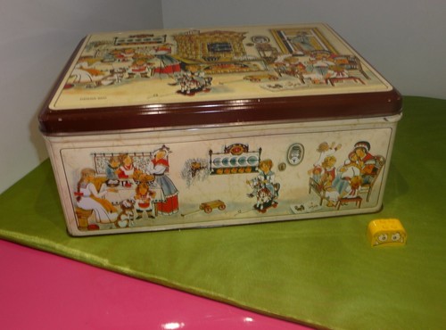 Blechdose familiy 1900 - blechdose,