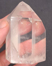 Große geschliffene Spitze Bergkristall, ca 250g, Glasklar mit Phantom,  5/10