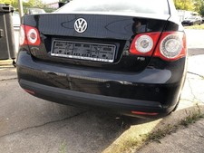 VW Jetta 1K Stoßfänger hinten Heckschürze Heckstoßstange mit PDC LC9X Deep Black