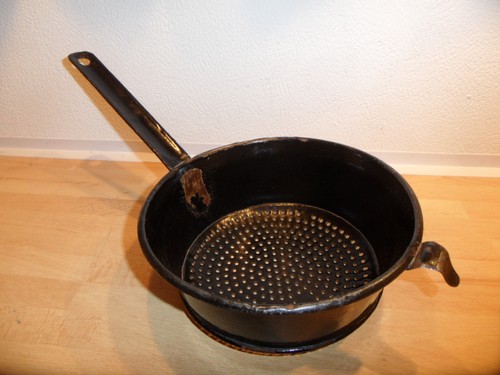 Altes nudelsieb siebtopf - altes,