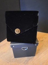 Kleine Tasche samt schwarz