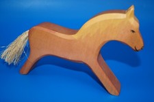 [10890] Ostheimer Holzspielzeug Bauernhof & Familie Pferd alte Version