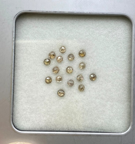 Natural round cut diamant - natural,
