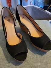 H&M Schuhe Pumps Wedges Plateau Peeptoes schwarz Kork Keilabsatz Gr. 39 Neu