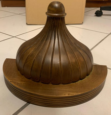 Dekorative Holzskulptur