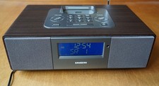 SANGEAN WR-5 Desktop-Radio mit iPod-Dock, Holzoptik - top
