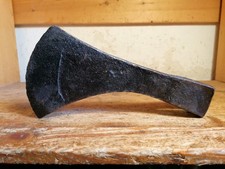 Alter französischer Axtkopf